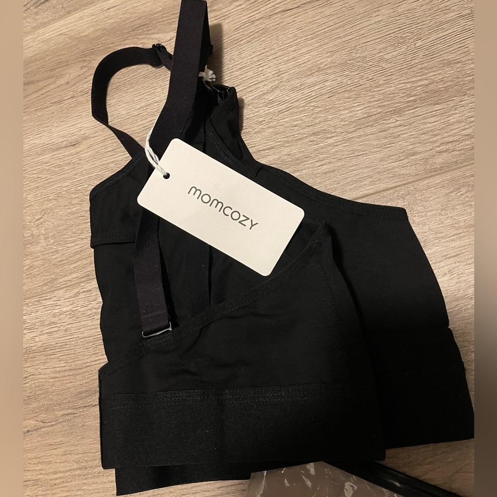Momcozy Maternity Pumping and Breastfeeding Bra (SIZE L) Black New with Tags